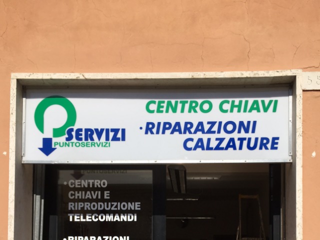 Insegna commerciale